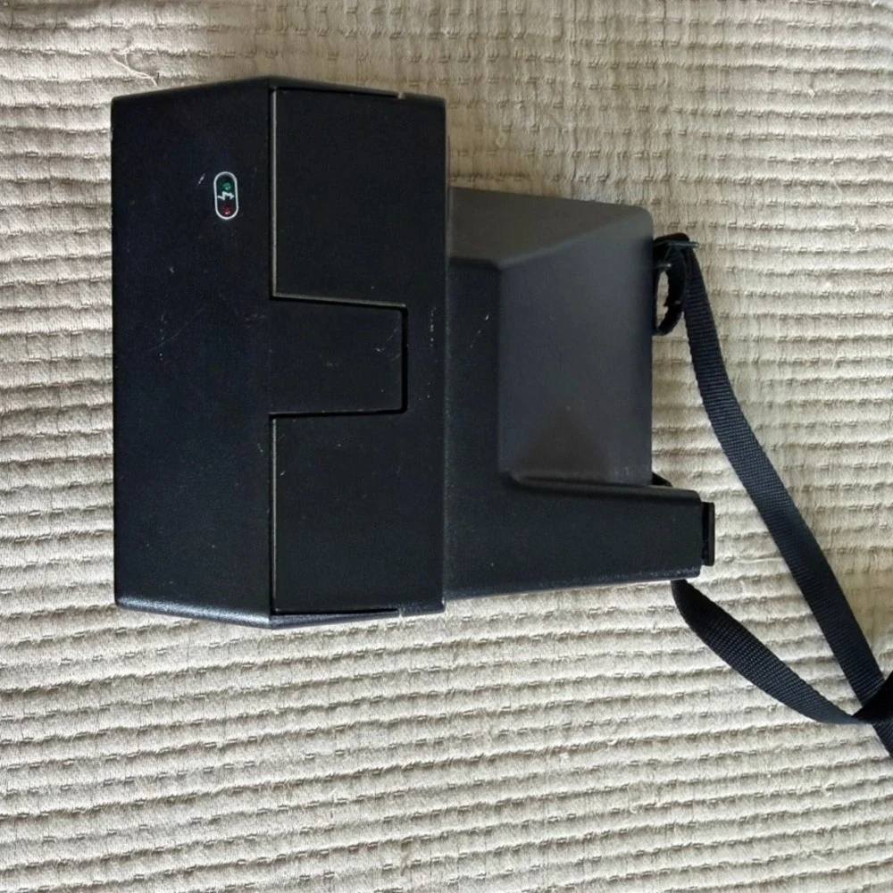 Polaroid‎ Sun 600 LMS Instant Camera Black Silver Vintage Untested 600 Film